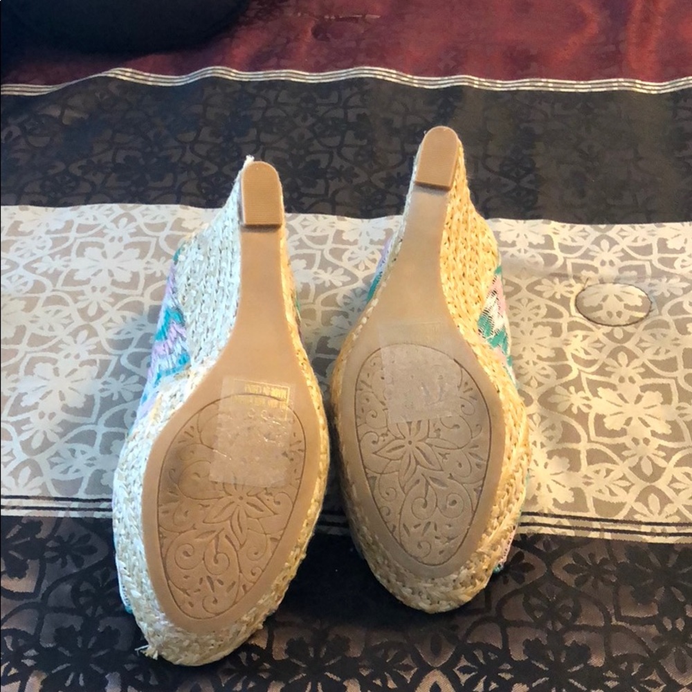 Wedges - Picture 3 of 3